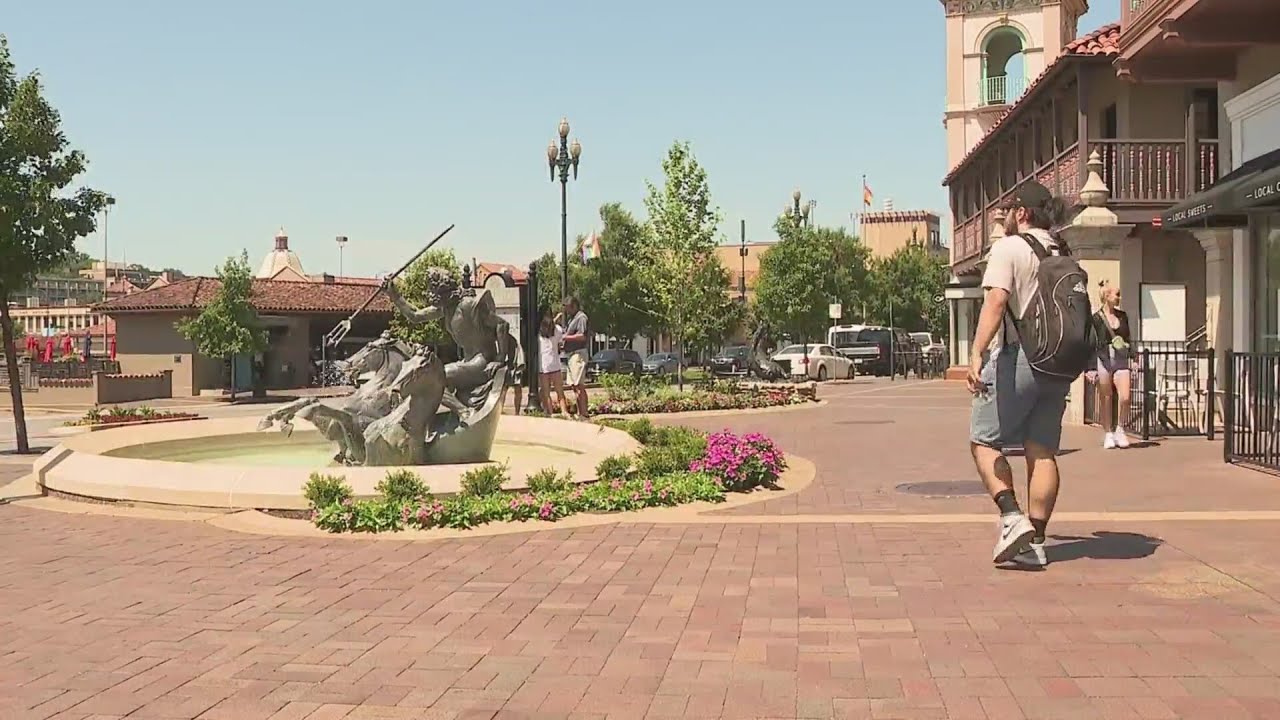 Kansas City mayor says impending sale of Country Club Plaza ready