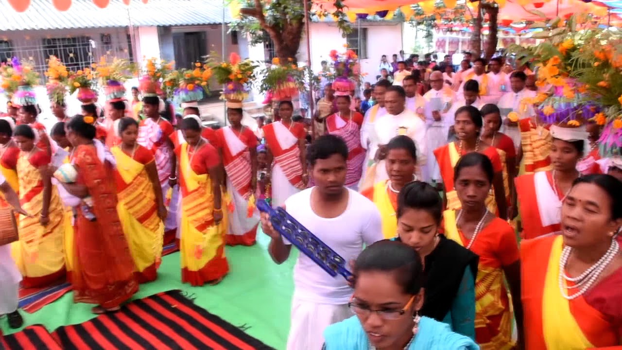 Entrance Dance II Priestly Ordination of Amit Lakra, S.J. II  Darupisa