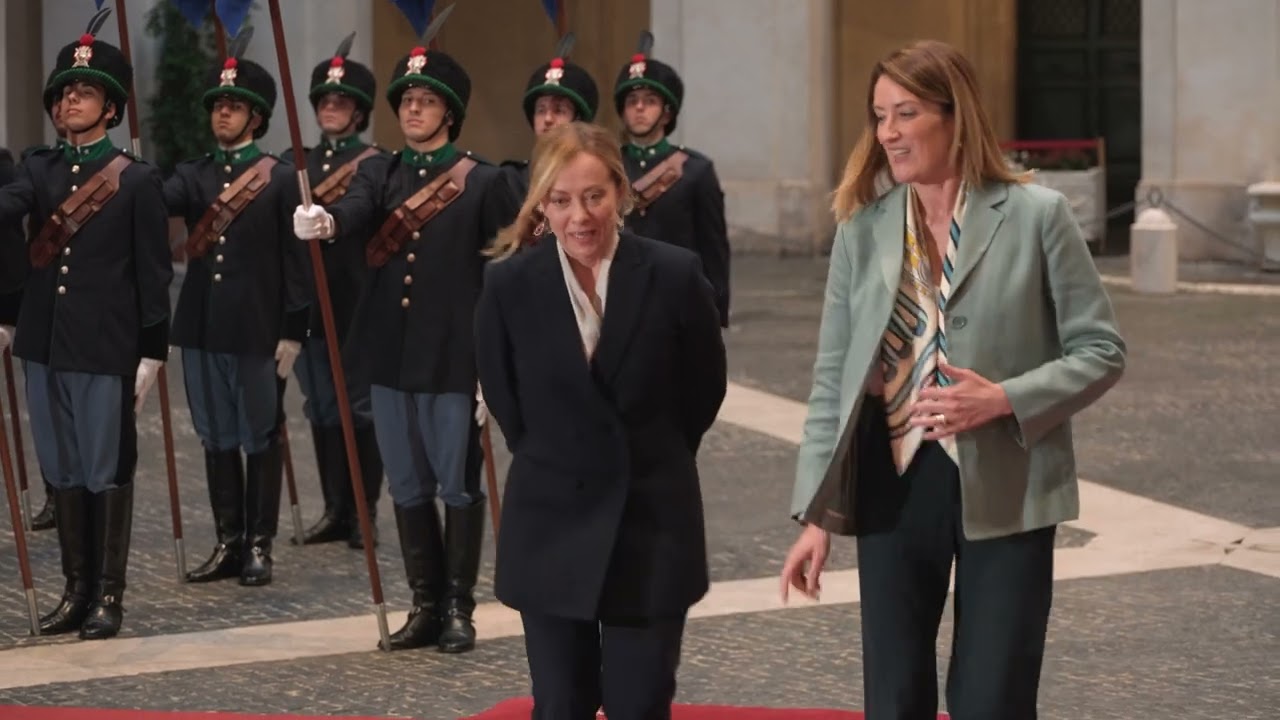 Incontro Meloni - Metsola, l'arrivo a Palazzo Chigi