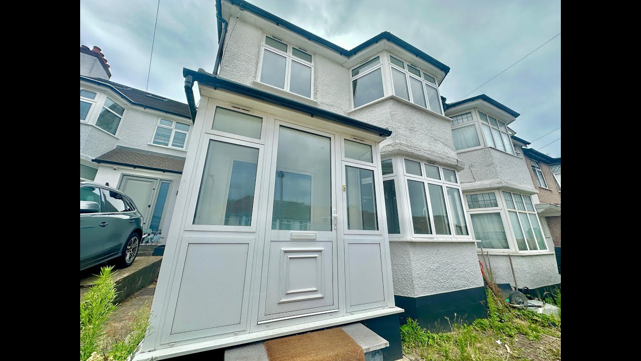 Larkway Close, Edgware, NW9 0UE