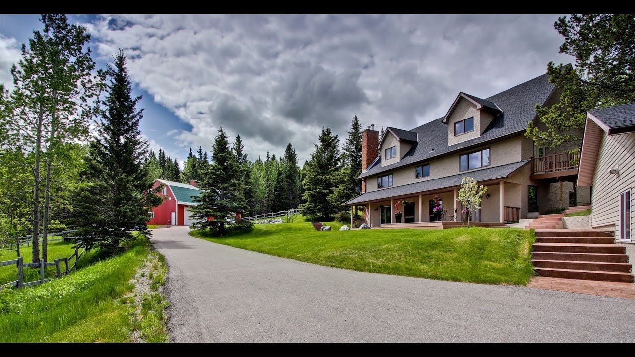 Private Country Acreage in Priddis, Canada