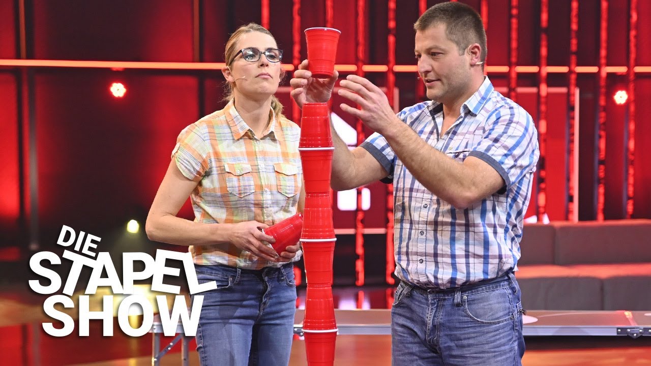Cup Game für 1.000 €! 🥤 Hält der Becher-Turm? | Beer Pong Becher stapeln | Die Stapelshow