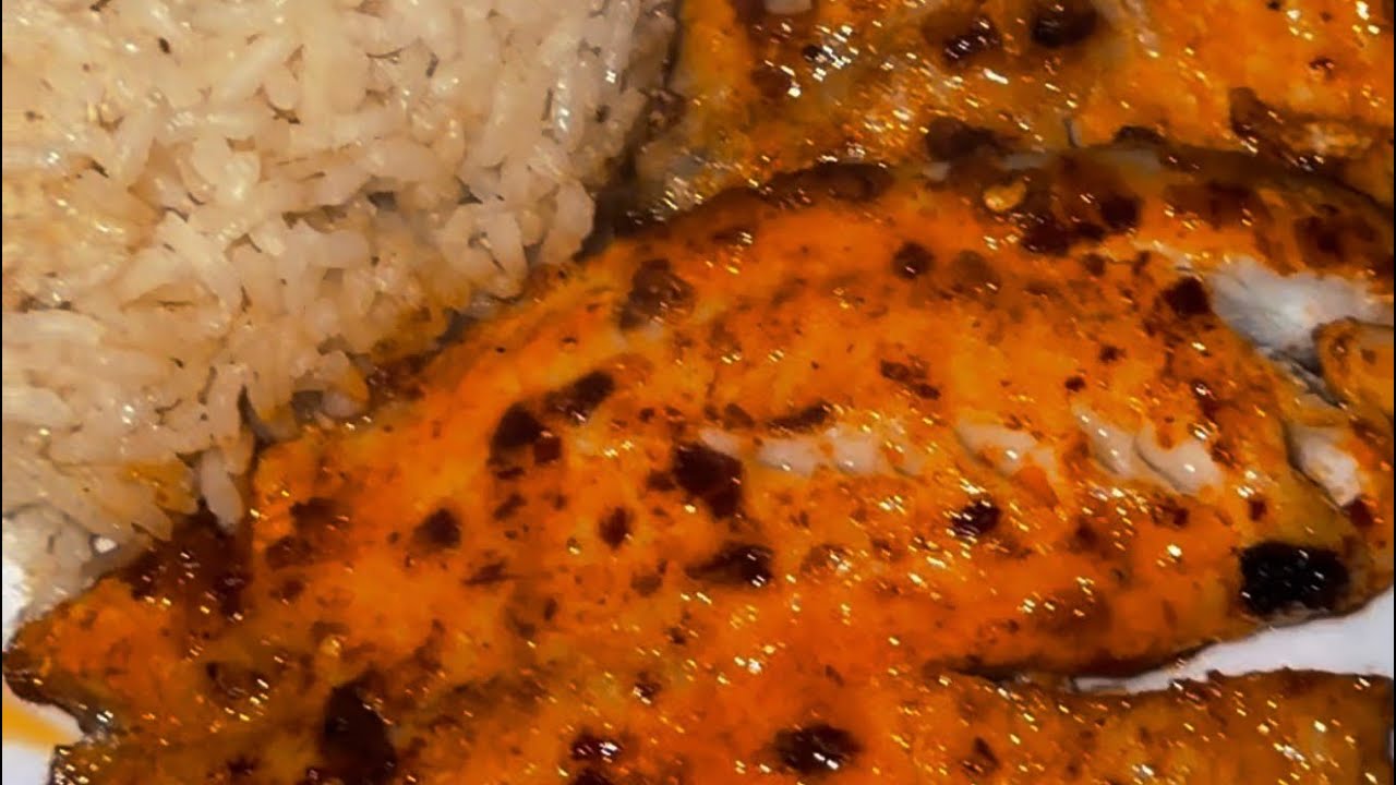 Filete exquisito con arroz y ensalada 🥗 🍚 