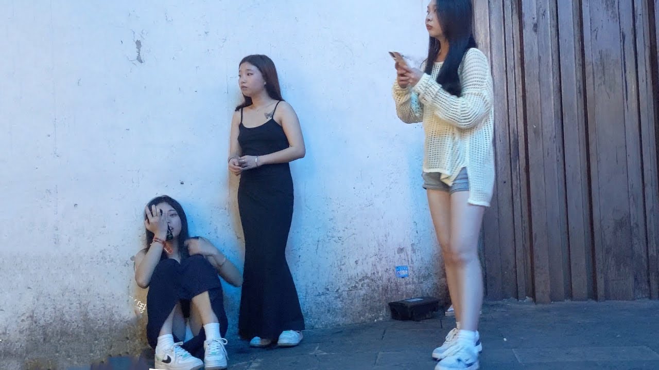 深夜的风景，总是那么真实却美好！中国广州的街景实拍，只有夜晚才能看到的人生百态 The scenery at night is real but beautiful，Guangzhou city