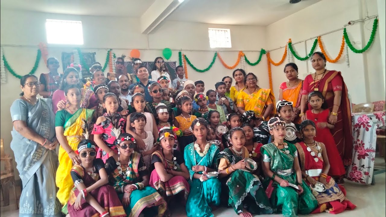 PHOTO  SESSION  REWARD GOVT SCHOOL GAYABAI GAYANAGAR DURG