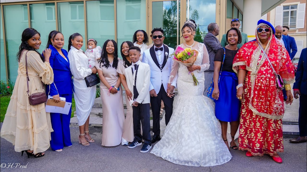 Bertone  & Laela ( la Mairie)