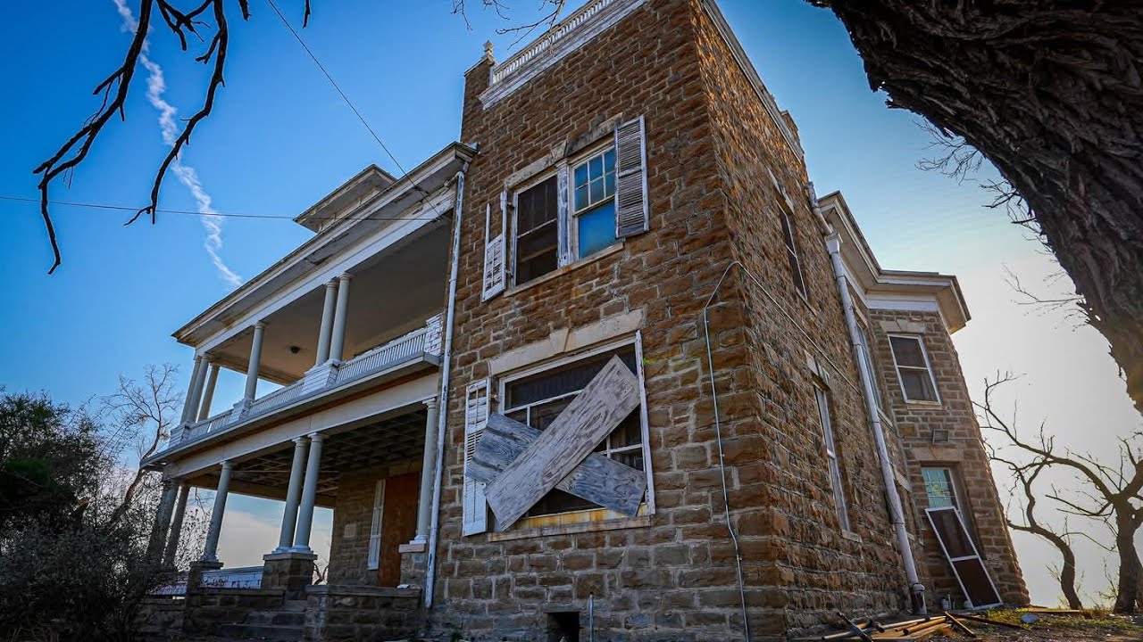 Creepy Abandoned 1905 House | Eagle Pass, Tx