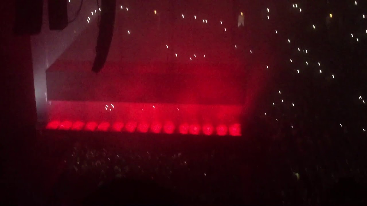 Post Malone - Hollywood&rsquo;s Bleeding (Runaway Tour Chicago)