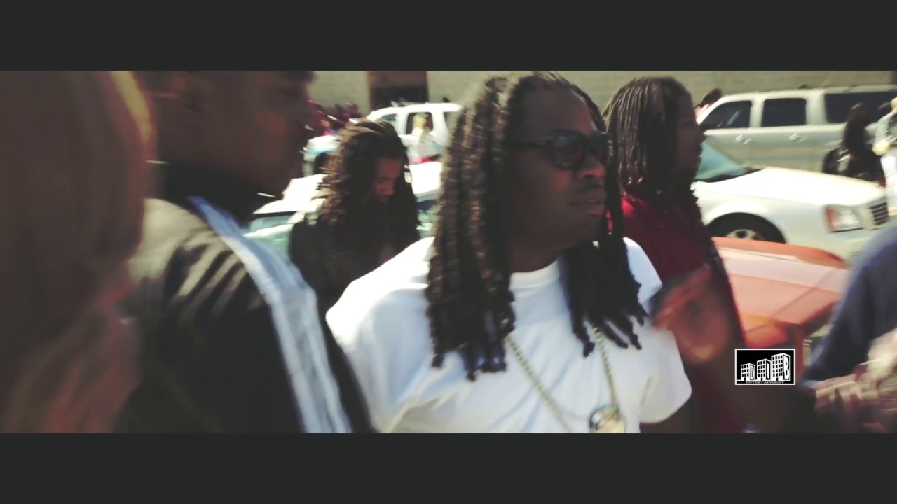 The Trenches #1 - Outside La Capone Funeral (shot by @dibent)