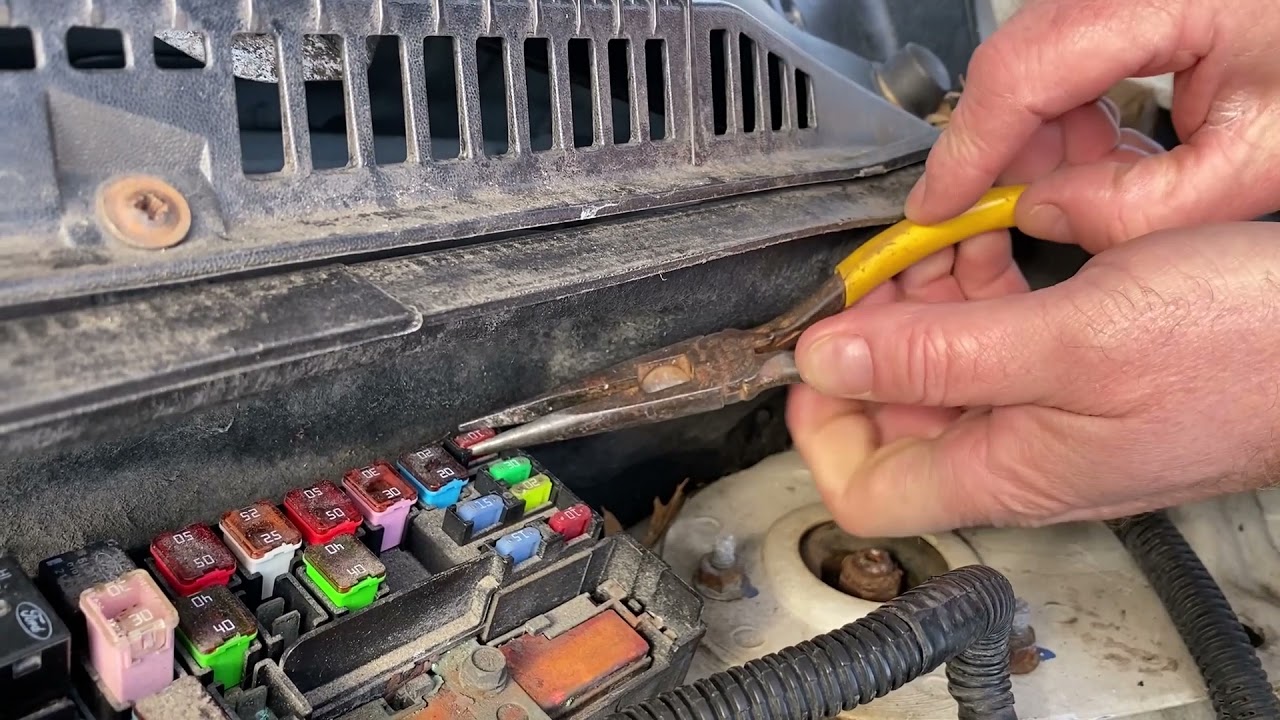 2013 Ford Transit Connect starting issues.  Locked out with the security lock.  .