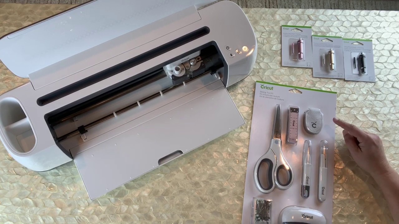 Cricut Maker Unboxing