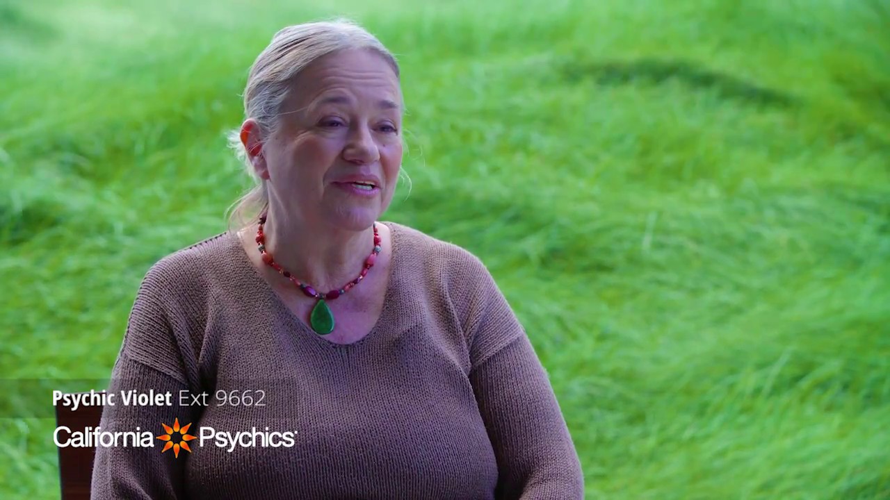 Psychic Violet | CALIFORNIA PSYCHICS
