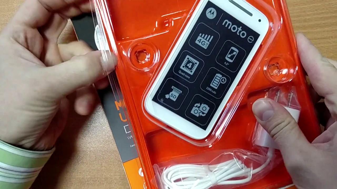 Видео-обзор Motorola Moto E 2nd gen. XT1526 белого цвета