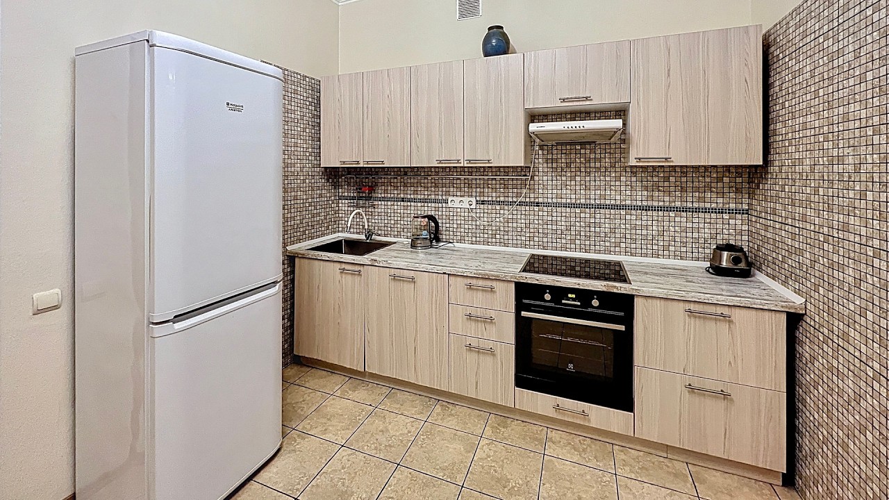 Просторная квартира в самом центре Москвы! Аренда 5-комнатной квартиры, 190 м² (ID 17713)