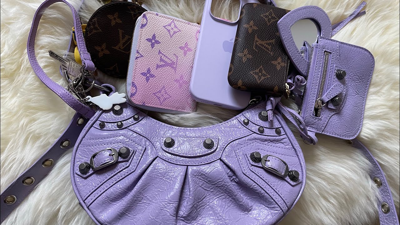 Balenciaga Le Cagole XS Review #balenciaga #balenciagalecagole #whatfits #whatsinmybag