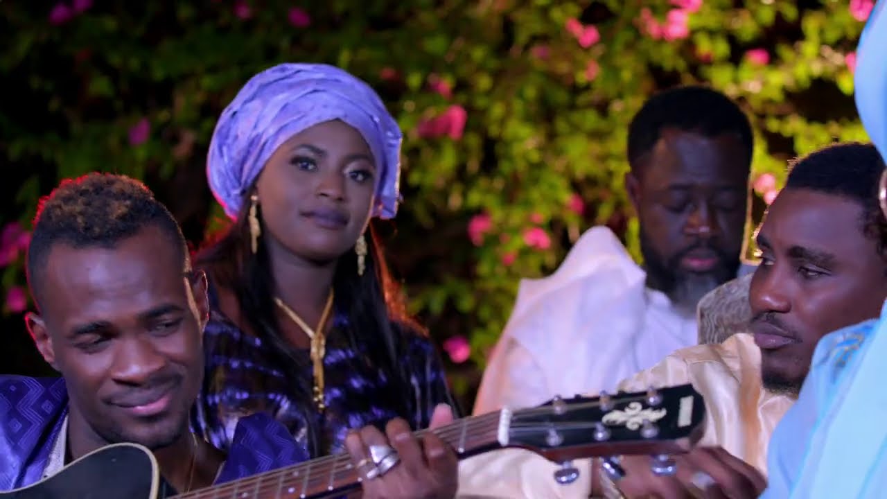 MALISADIO Feat.  Cheick Niang Guitariste, Wally B. Seck & Youssou Dieng (CLIP OFFICIEL)