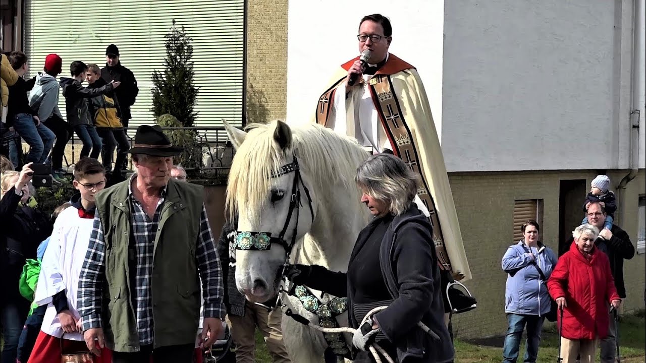 Osterkirmes mit Pferdesegnung in Steiningen 10.04.2023