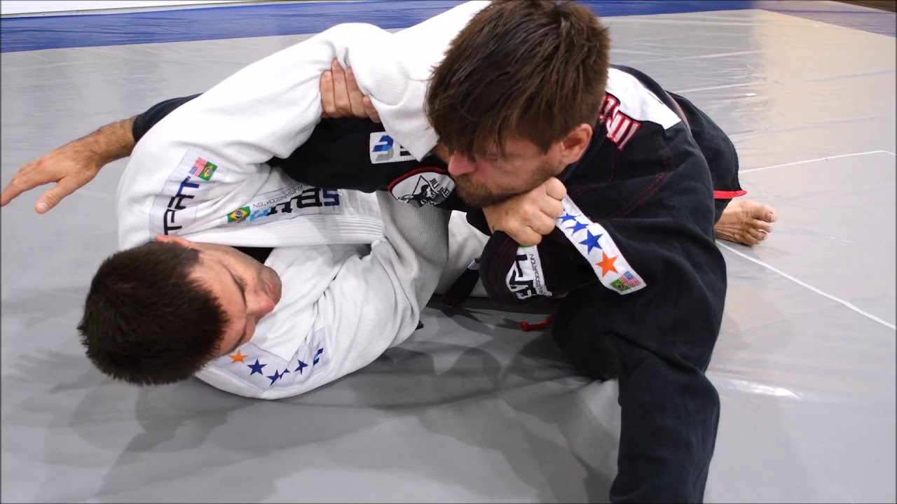 Jiu-Jitsu: Toti Jordan ensina ataque triplo da meia-guarda na GMI Start BJJ Academy