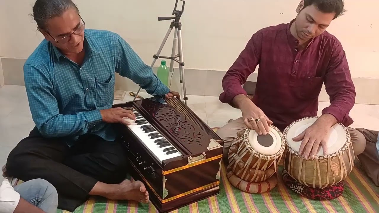 বাংলাদেশের সেরা হারমোনিয়াম এখানেই পাওয়া যায়, হারমোনিয়ামের কেনার পর শুনে নিন কি বললেন।