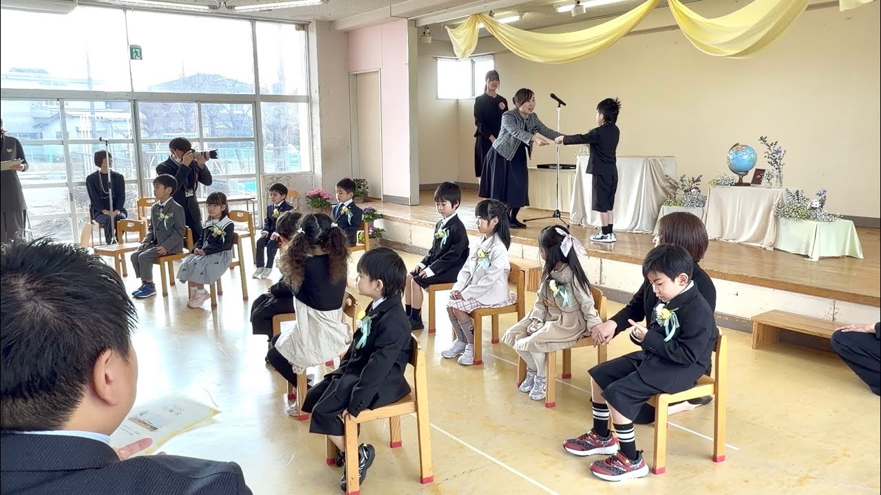 新潟県燕市の水道町保育園で現園舎で最後の卒業式