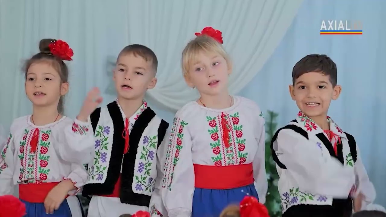 Grădinița de copii „Izvoraș” Anenii Noi, „M am pornit cu colindatu” conducător Andriaș Alina