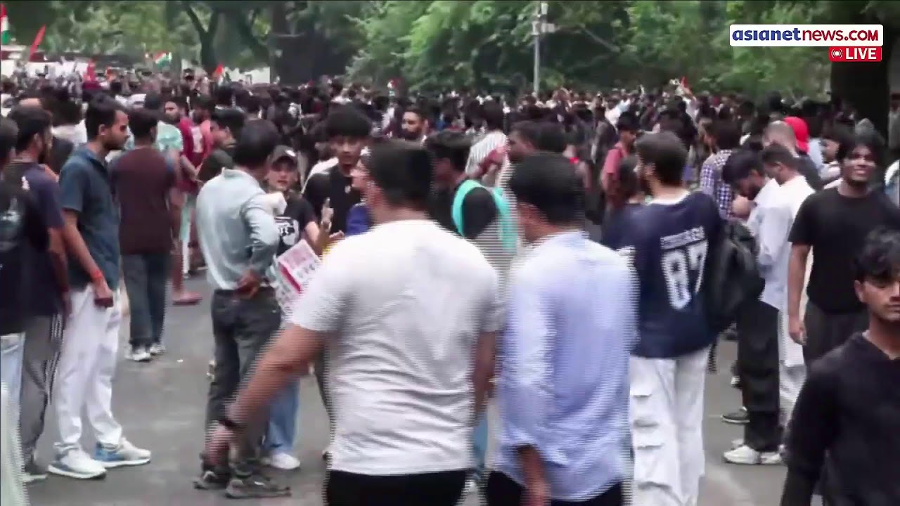 Lathi Charge on CJP Protesters | LIVE 🔴 Hunger Strike at Jantar Mantar | Sonam Wangchuk