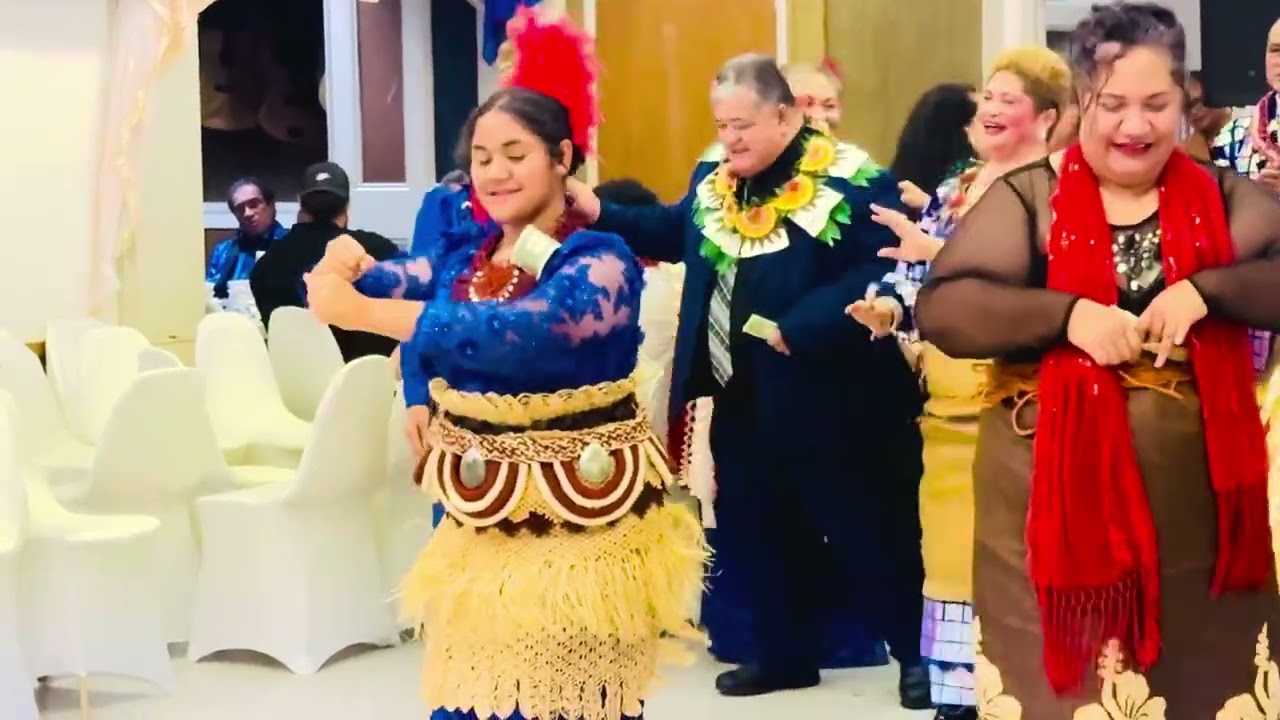 Fatai Holi jr : 13 yrs old dancing to Kemo e Faka’amu by Tu’imala Kaho…Punake Seini Kaufusi.