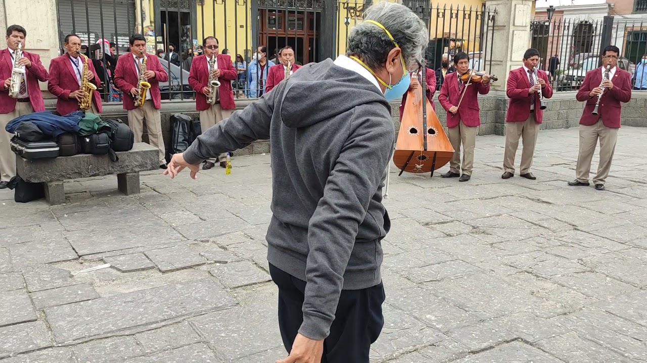 Orquesta típica Legendaria Lira Jaujina - 4 de octubre - Iglesia San Francisco Lima (2)