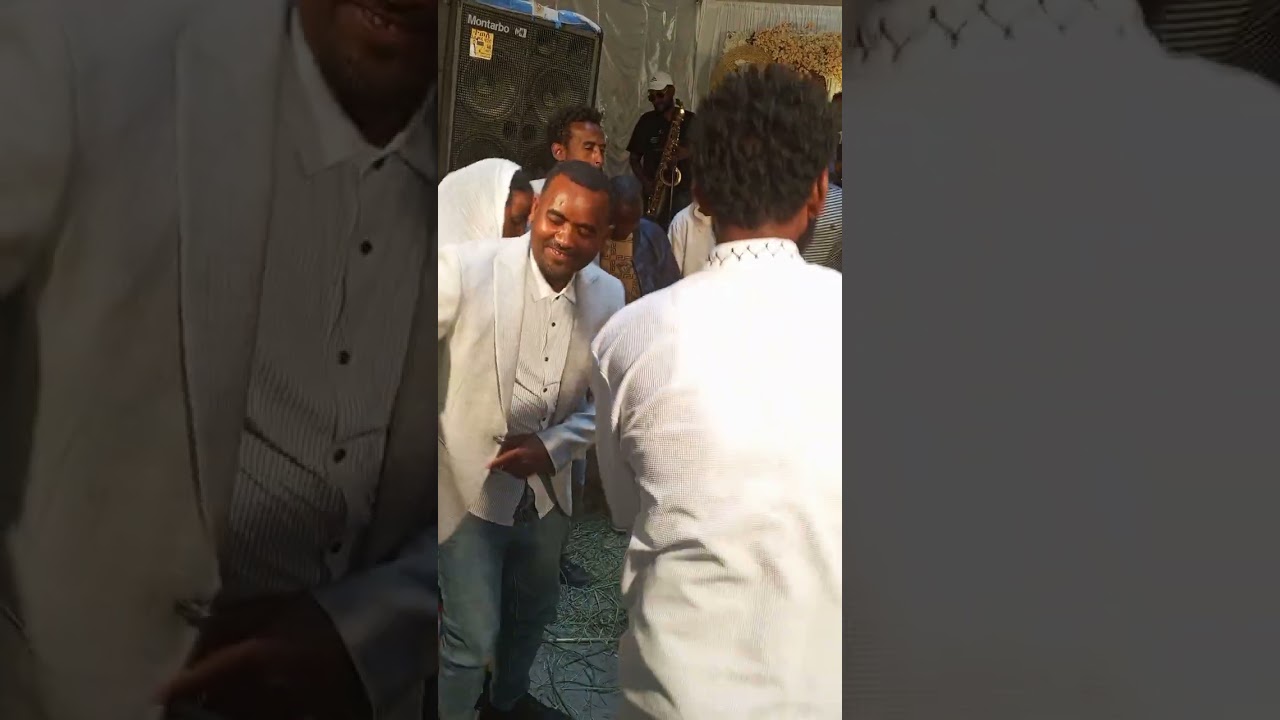 ወናም ድምፃዊ ሰለሙን ተስፋይ (ኣይሰምዕንየ) ንጉስ መድረኽ