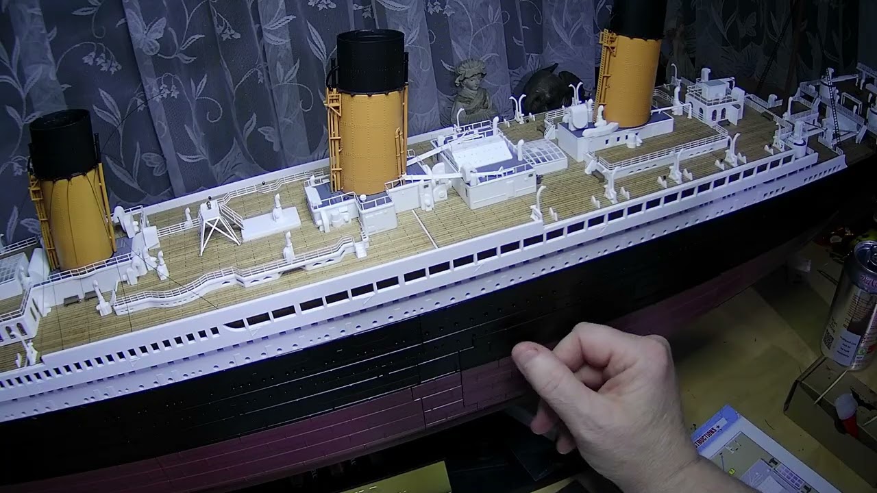 Build the Titanic issue 140 supplement part 1