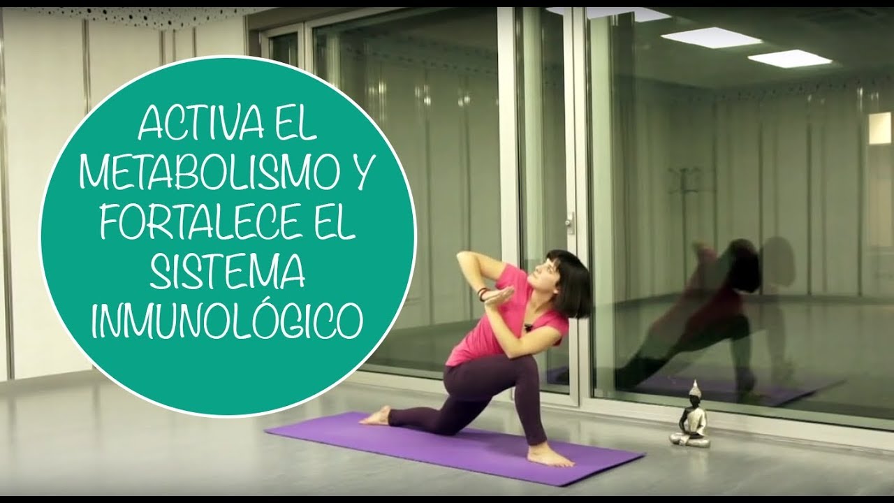 Clase de yoga para activar el metabolismo y fortalecer el sistema inmunológico
