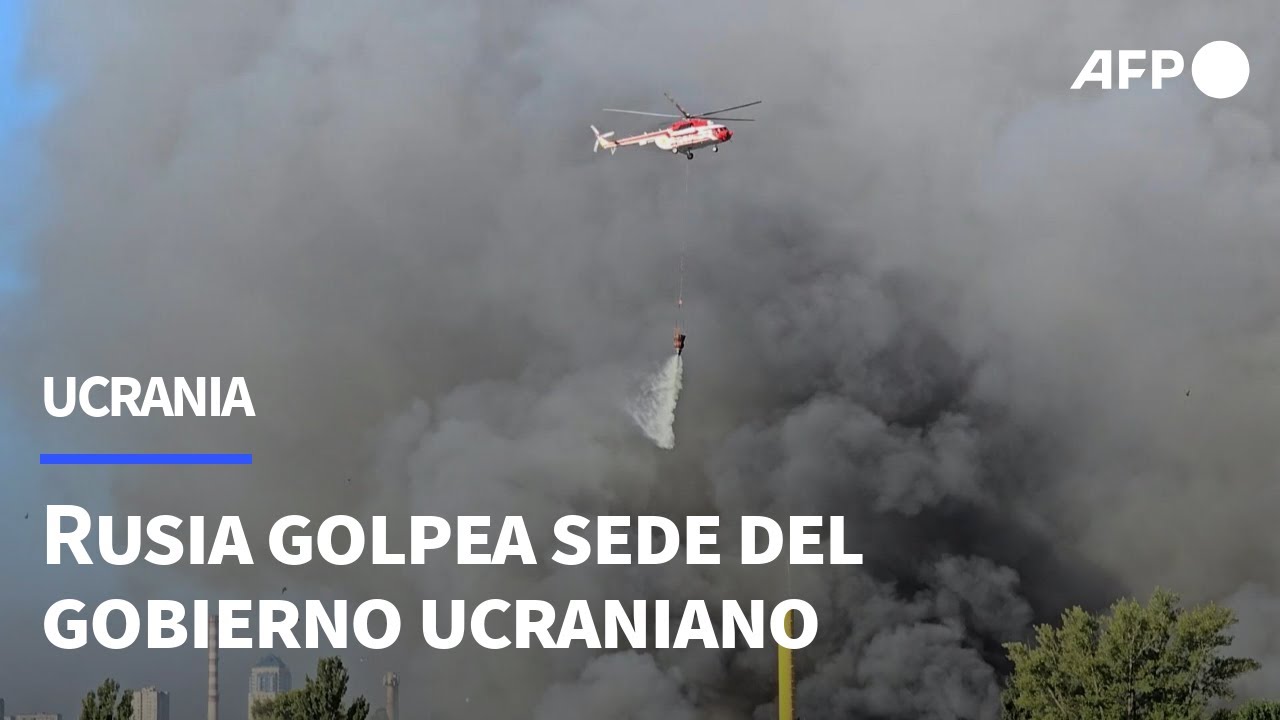 Rusia golpea la sede del gobierno ucraniano en su mayor bombardeo de la guerra | AFP