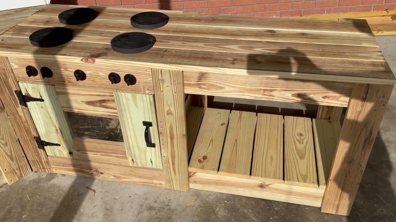  &ldquo;DIY Kids Mud Kitchen&rdquo;