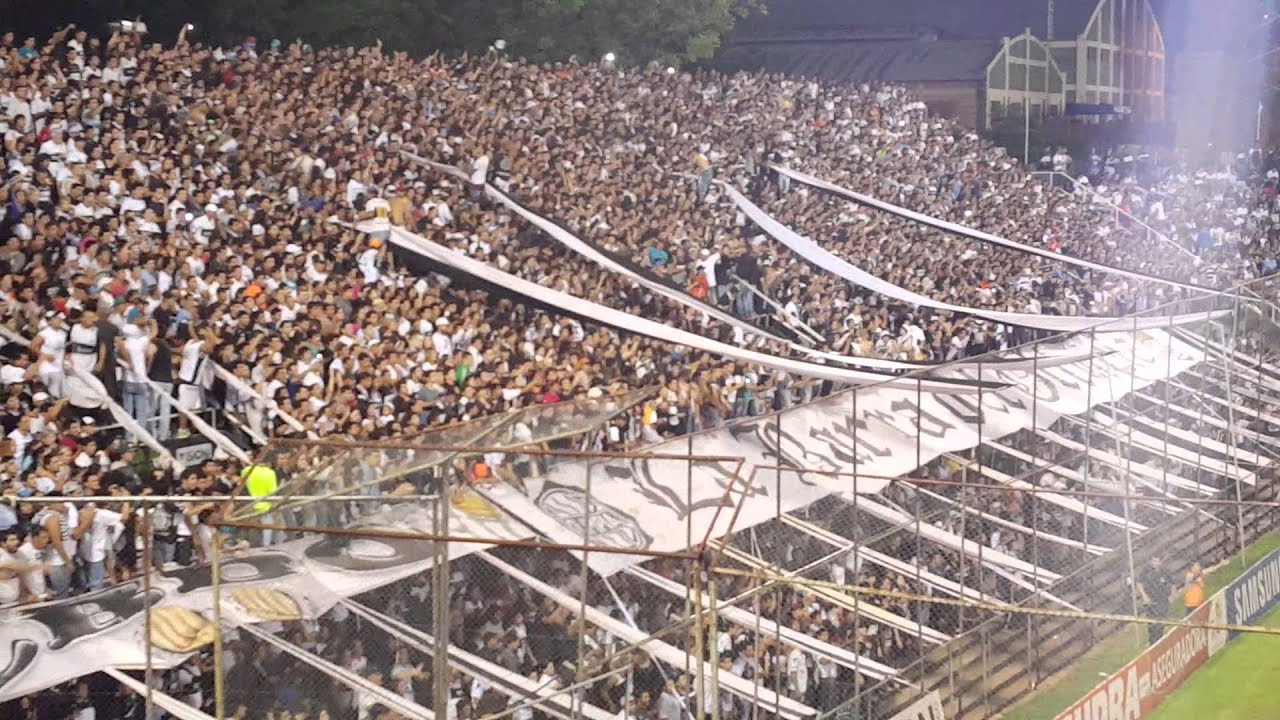 Toda la ciudad se paraliza cuando juega el decano