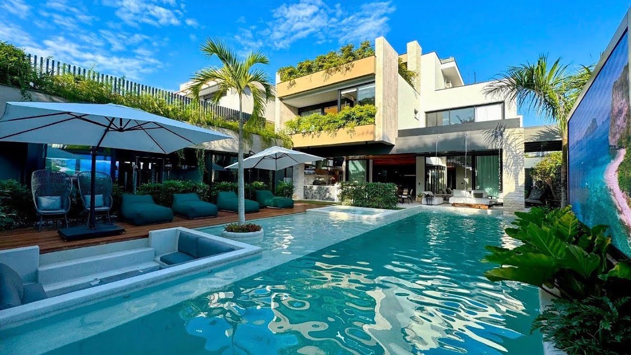 Casa em condomínio, tecnológica e energia fotovoltáica | Riviera de São Lourenço | CA0441