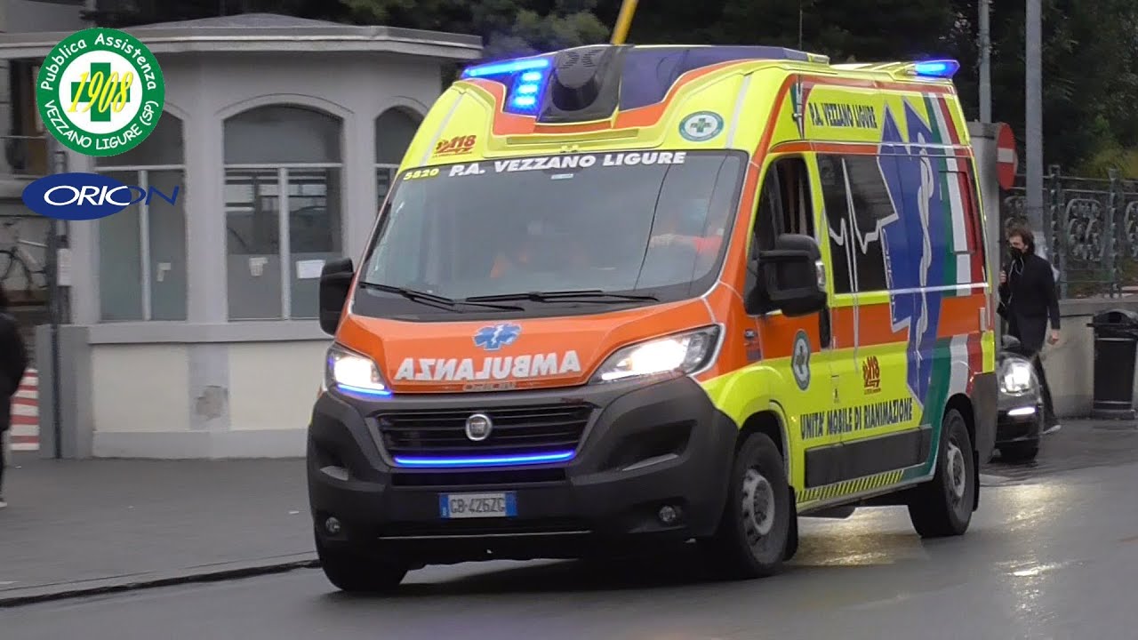 Ambulanza 5-820 P.A. Vezzano Ligure (SP) in sirena