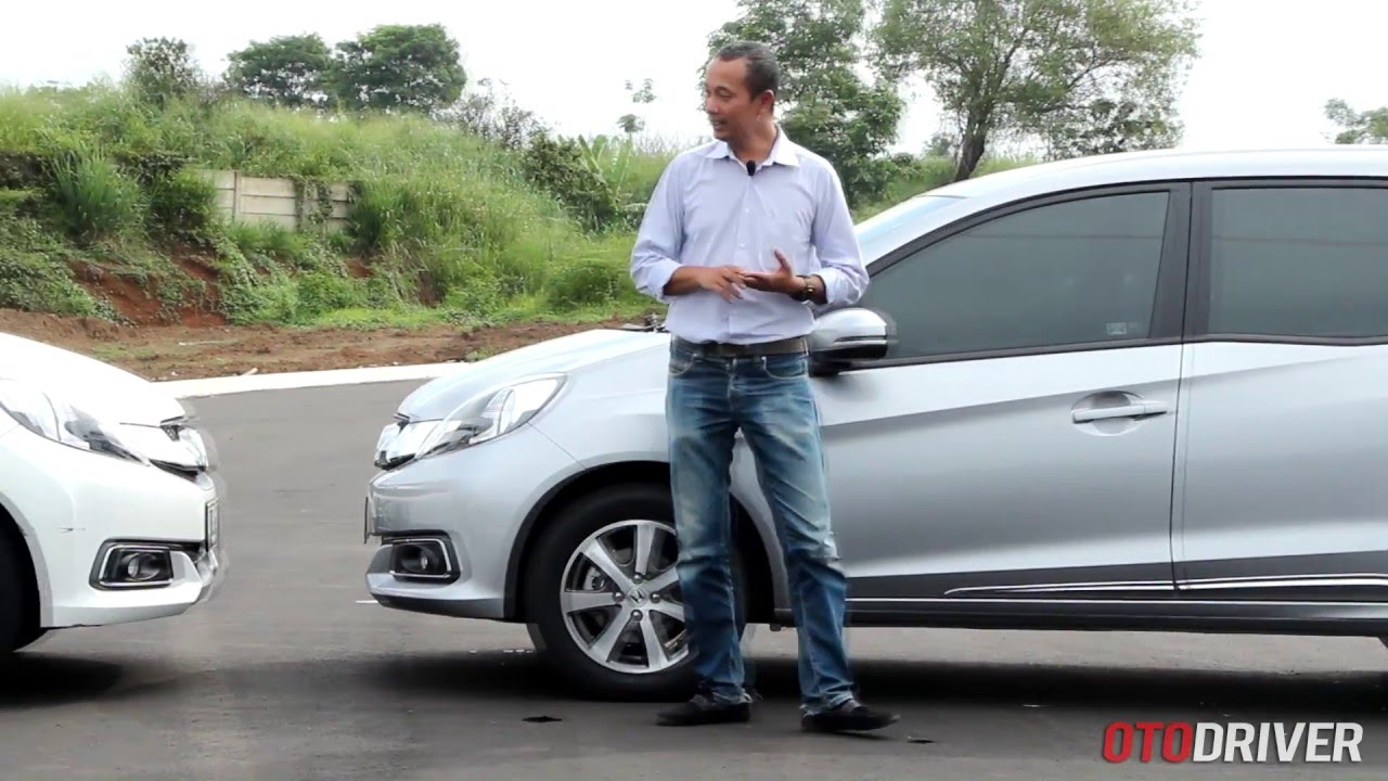 Honda Mobilio 2016 Review Indonesia - OtoDriver (part 1/2 ) (English Subtitled)
