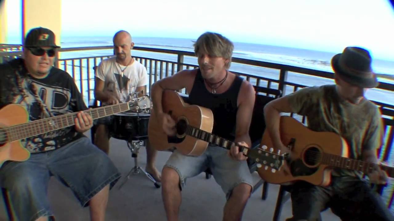 LONGREEF live from the Balcony