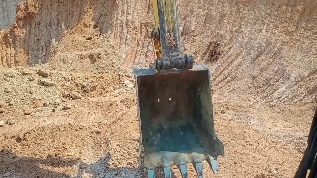 Qhias Tsav.tseb​ kau.av