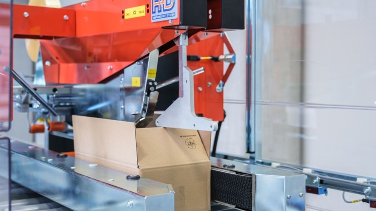 Kartonverschließer Vollautomat HD-602 mit Zentriermodul