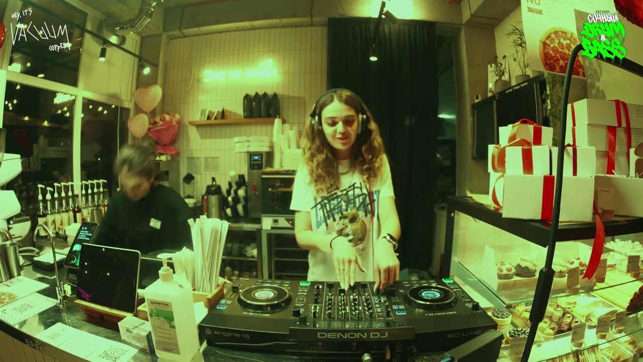 Сочный Drum & Bass: Special | JANE K @ Vacuum coffee