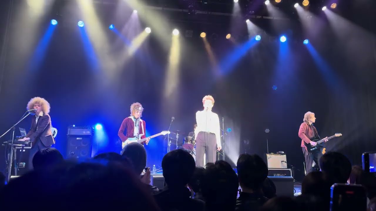 Brigitte Calls Me Baby - (unknown song title/Live)