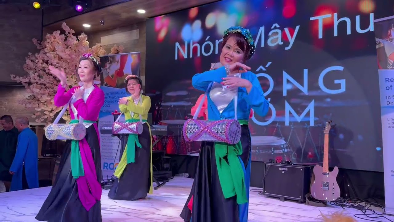 Múa Trống Cơm - Mừng Xuân Bính Ngọ Tại Nhà Hàng White Palace Ngày 1/3/2926