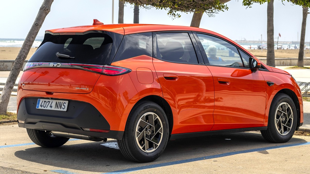 Nowy BYD Dolphin G DM-i 2027Najlepszy chiński PHEV w przystępnej cenie