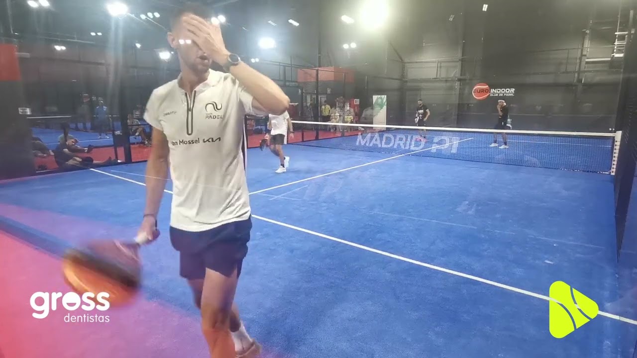 Premier Padel Madrid. Simone Cremona y Mario Cassetta contra Bram Meijer y Juani Mieres