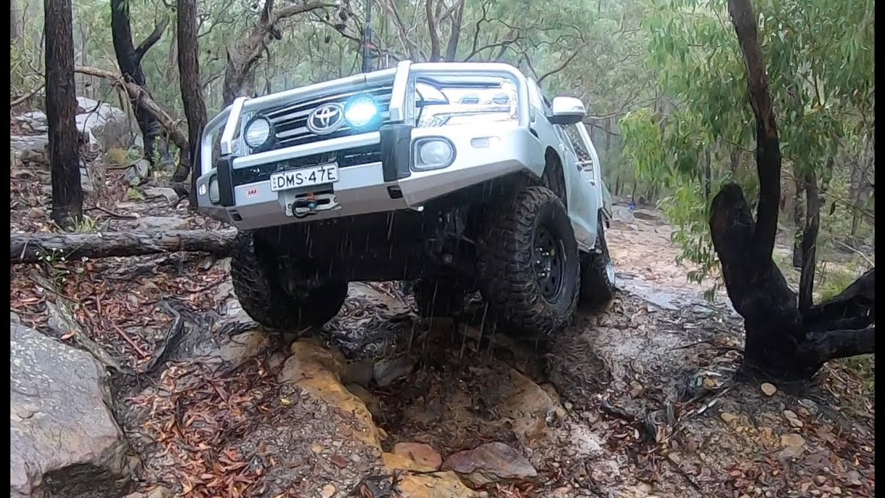 Toyota Landcruiser 200 series twin locked offroad Creative conversion dual cab on 35 bf Goodrich km3