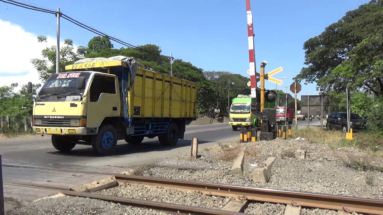 Perlintasan KA By Pass Gempol Pasuruan