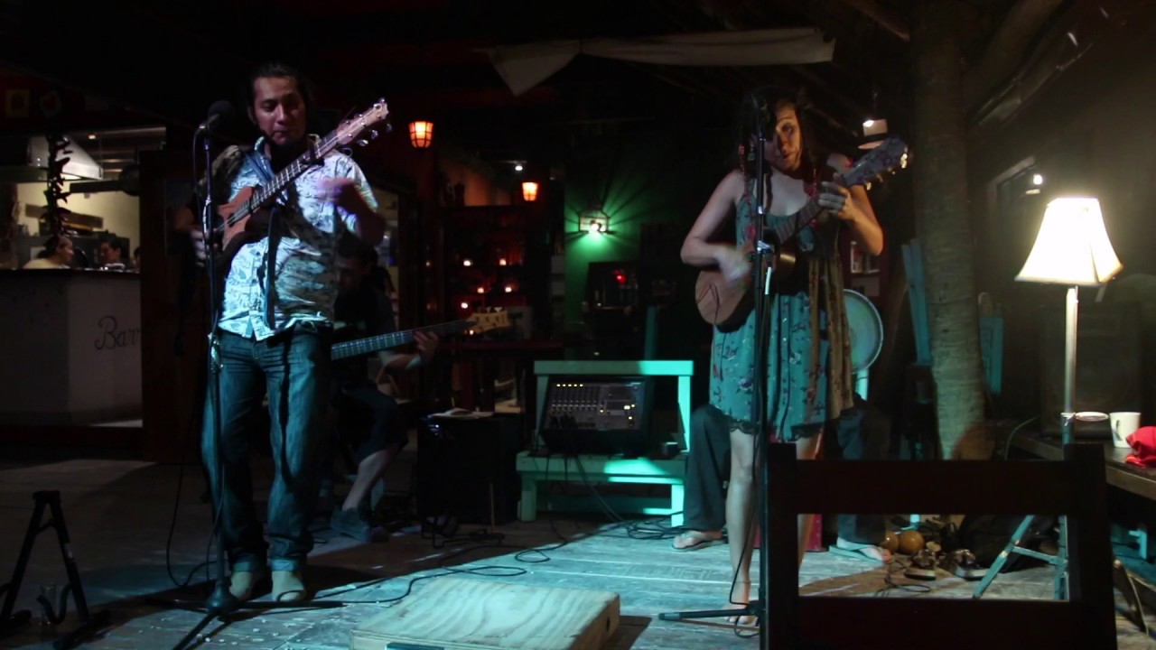 Mogo Mogo live - 4 songs