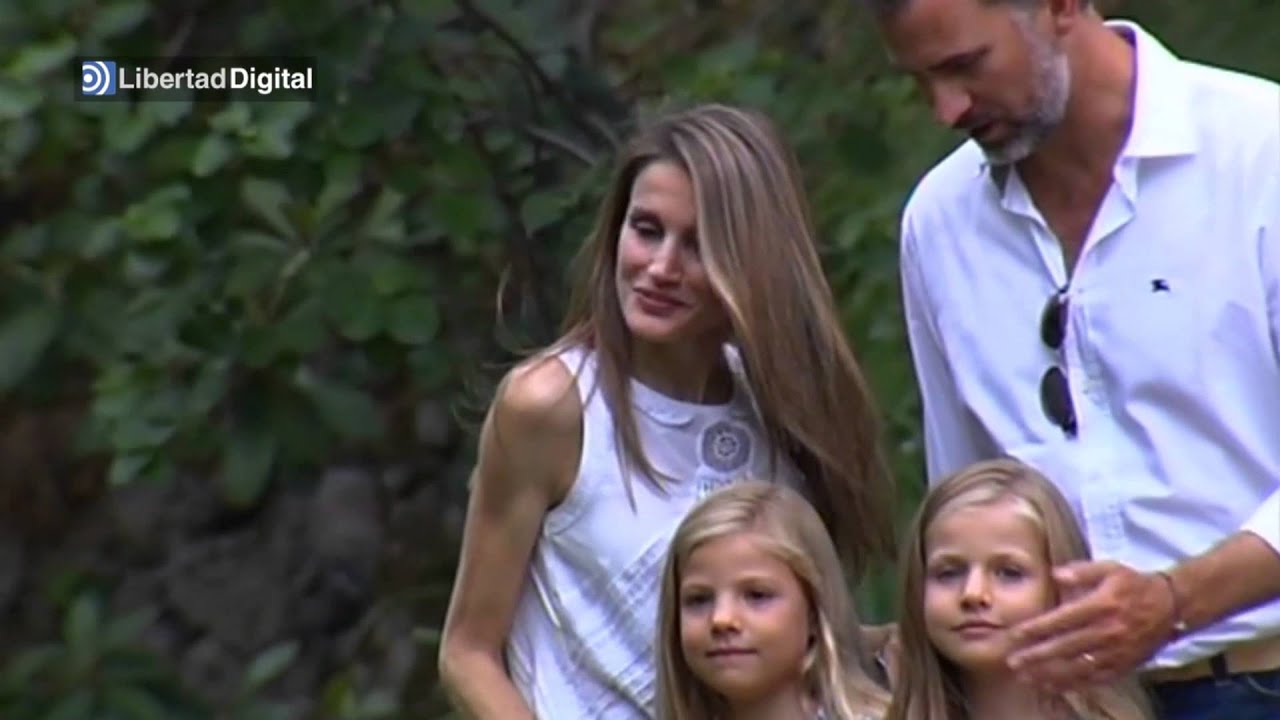 Los Príncipes de Asturias y sus hijas posan en Mallorca