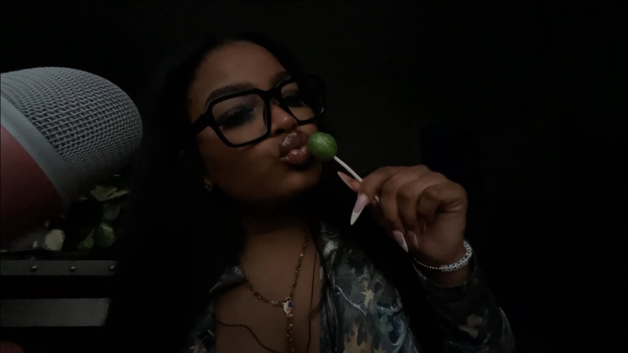 ASMR blow pop/gum chewing 🍭🍭🍭
